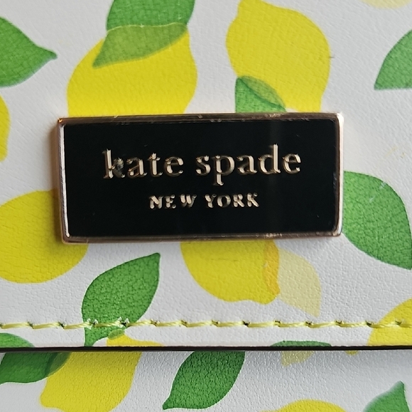 Kate Spade NWT  Lemon Print Crossbody Bag Belt Bag- White, Yellow, Green - Picture 4 of 11